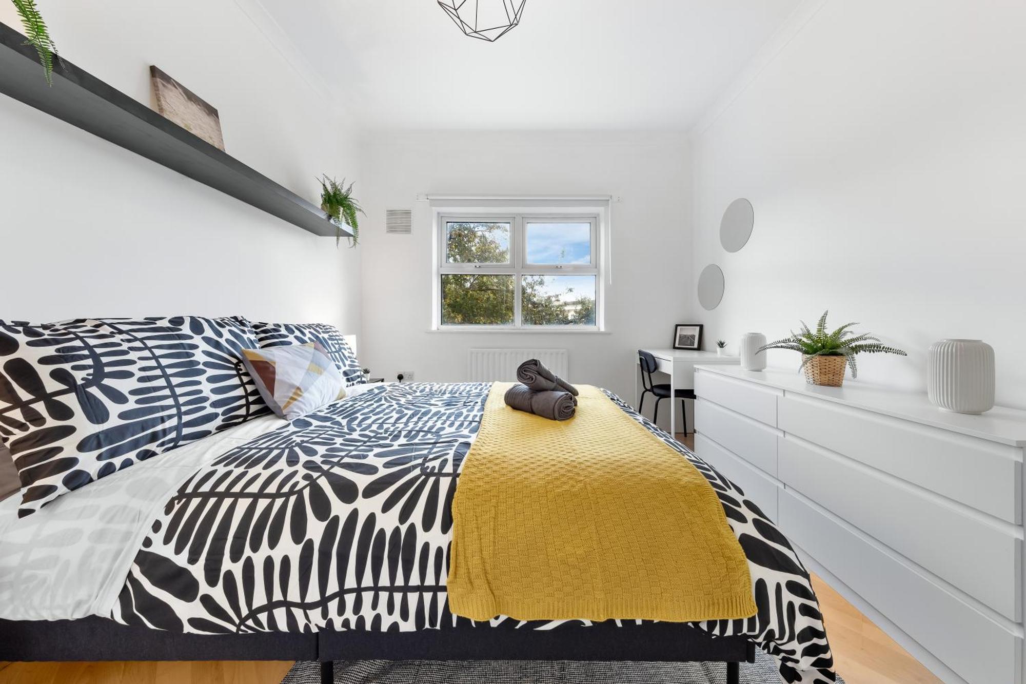 Cozylease 3-bed Canary Wharf Retreat,near 02 Apartament Londra